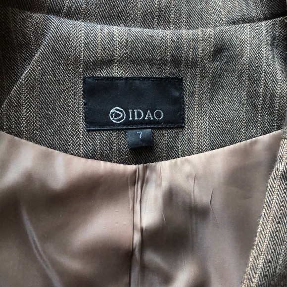 Brown jacket - Picture 5 of 9